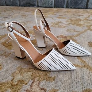 NWOT Frano Sarto A-STARLA Off White Pointy Toe Heels w Ankle Strap Size 8.5